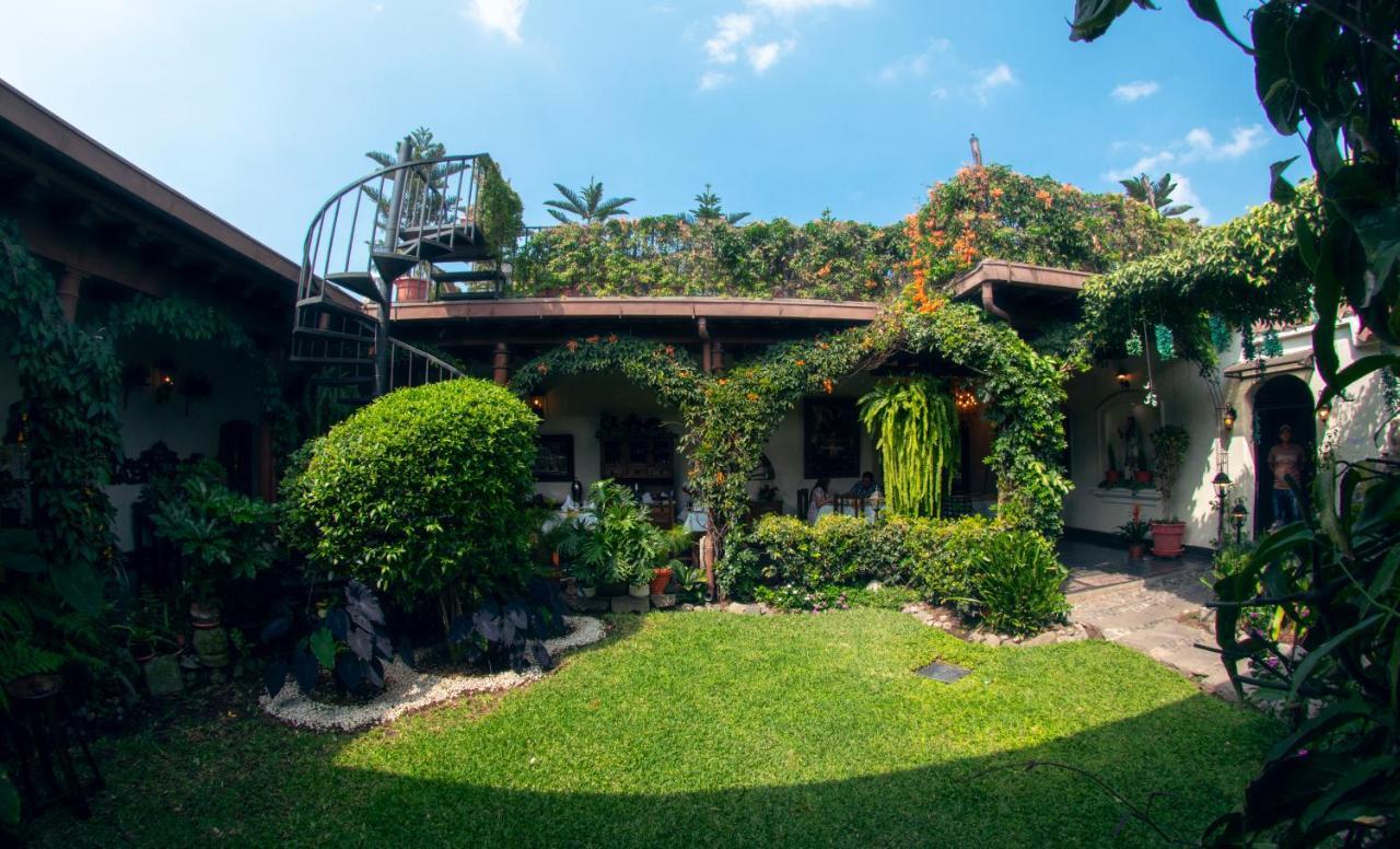 Hotel La Catedral Antigua Exterior photo